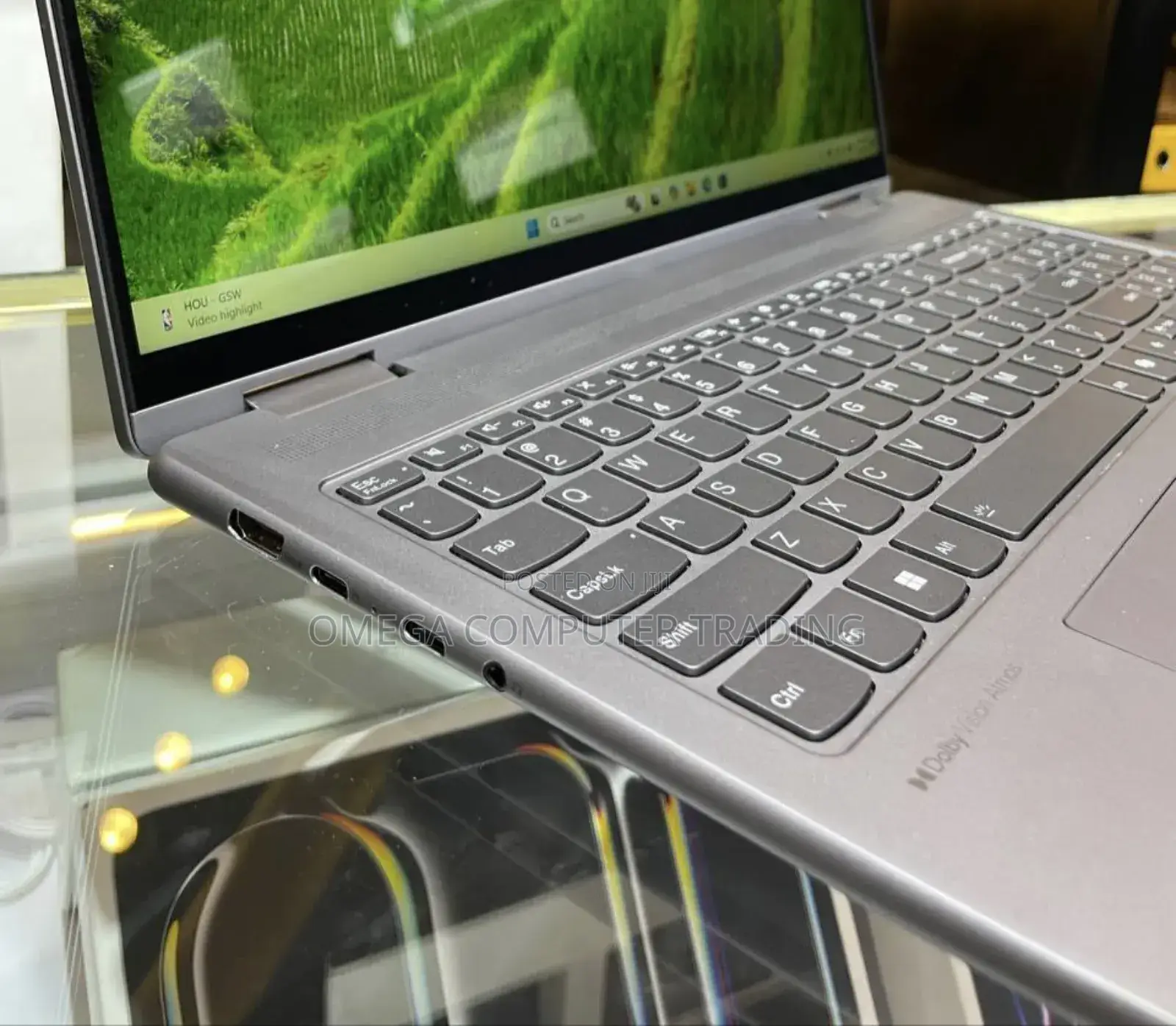 New Laptop Lenovo Yoga 710 8GB AMD Ryzen 5 SSD 512GB