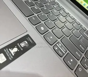 New Laptop Lenovo Yoga 710 8GB AMD Ryzen 5 SSD 512GB