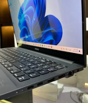 New Laptop Asus 16GB Intel Core I9 SSD 1T