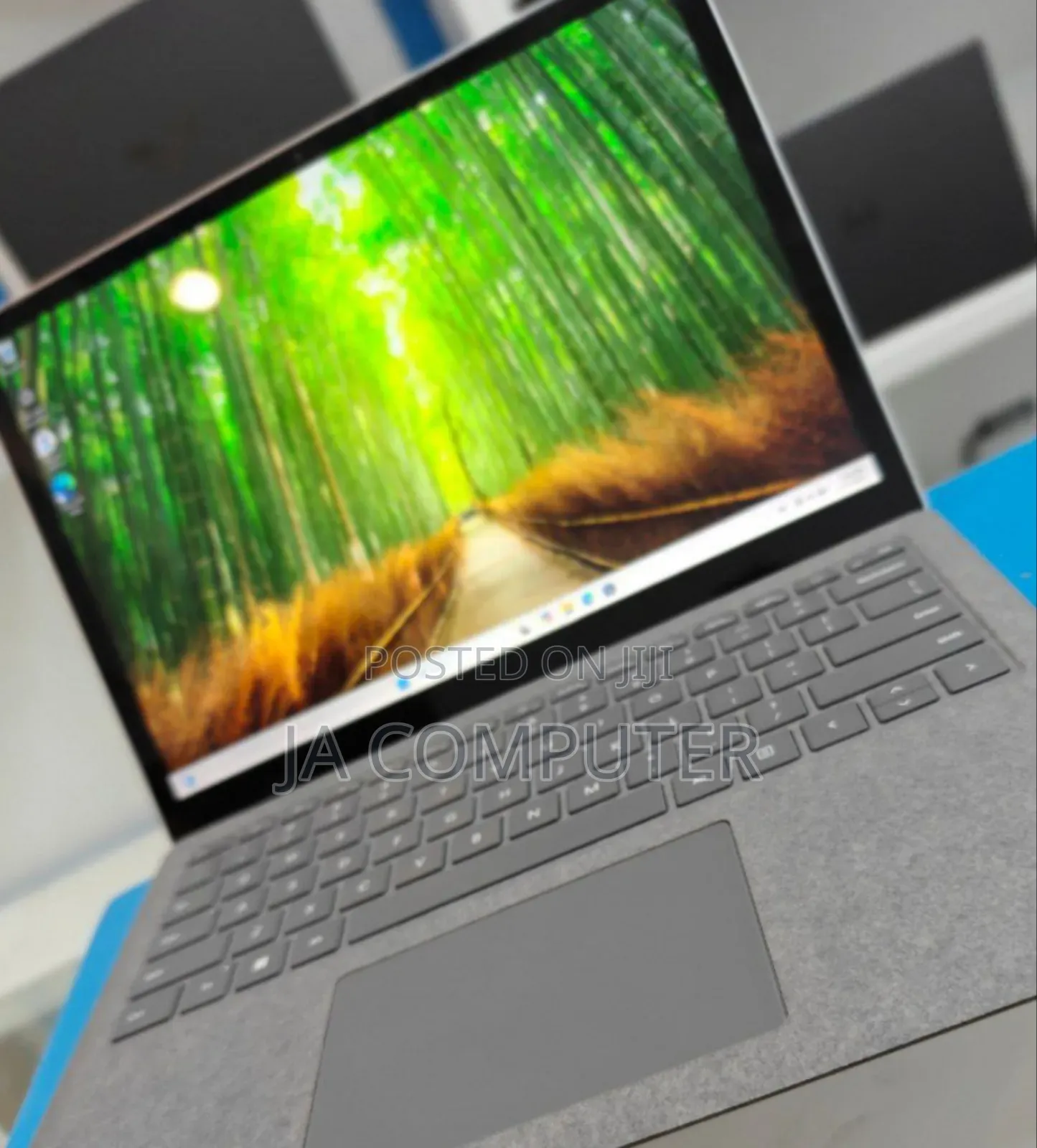 New Laptop Microsoft Surface 16GB Intel Core I7 SSD 512GB