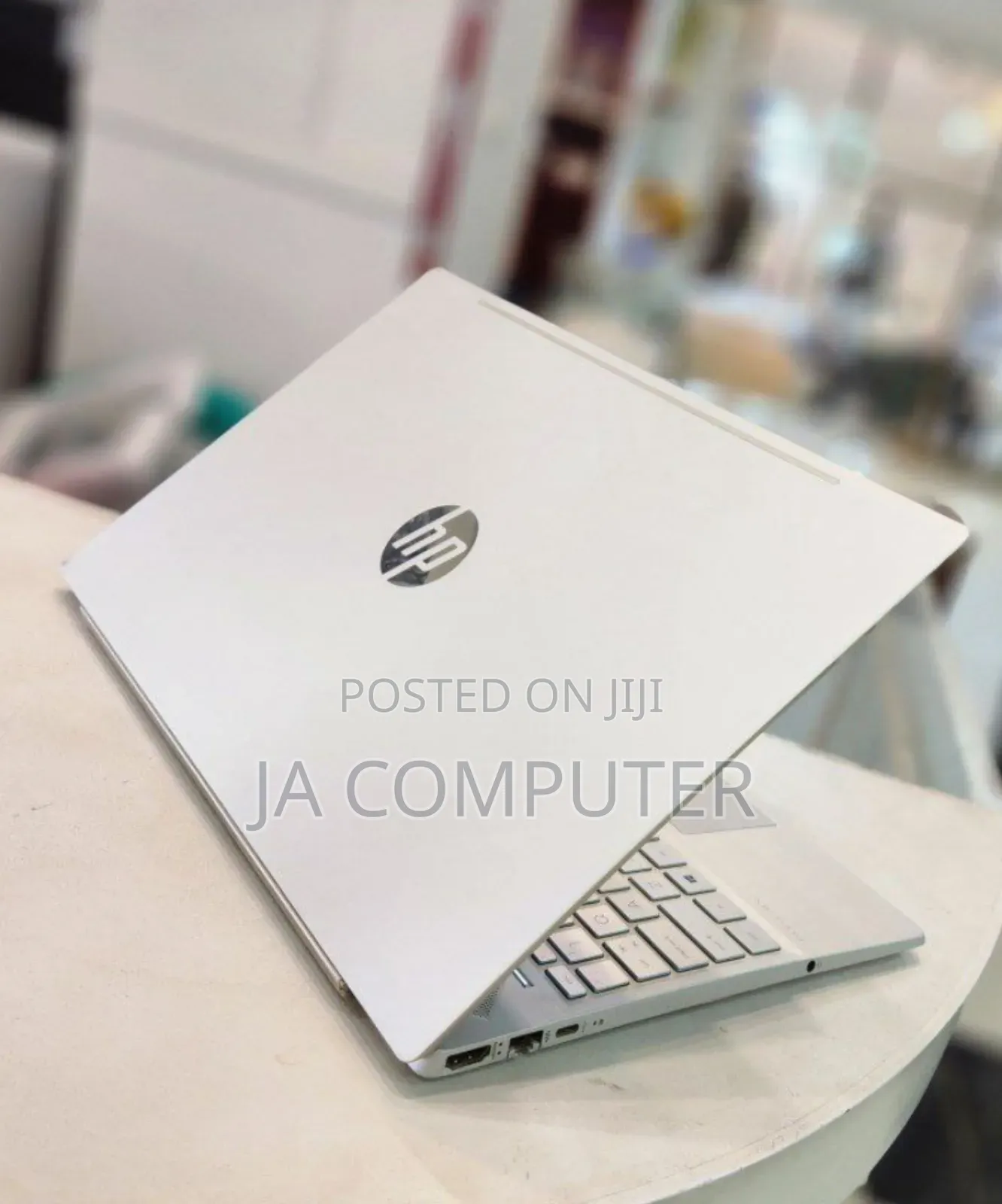 New Laptop HP Pavilion 15 8GB Intel Core I5 SSHD (Hybrid) 1.5T