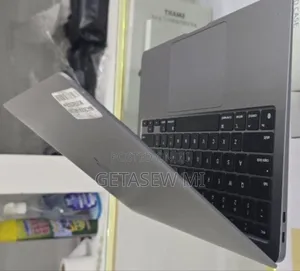 New Laptop Apple MacBook Air 2020 M1 8GB Apple M1 SSD 256GB