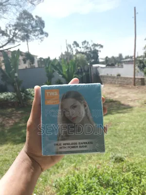 True Wireless Earbuds With Powerbank