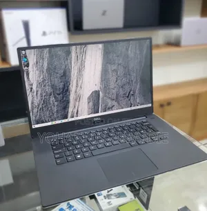 New Laptop Dell Precision 5540 32GB Intel Core I7 SSD 512GB