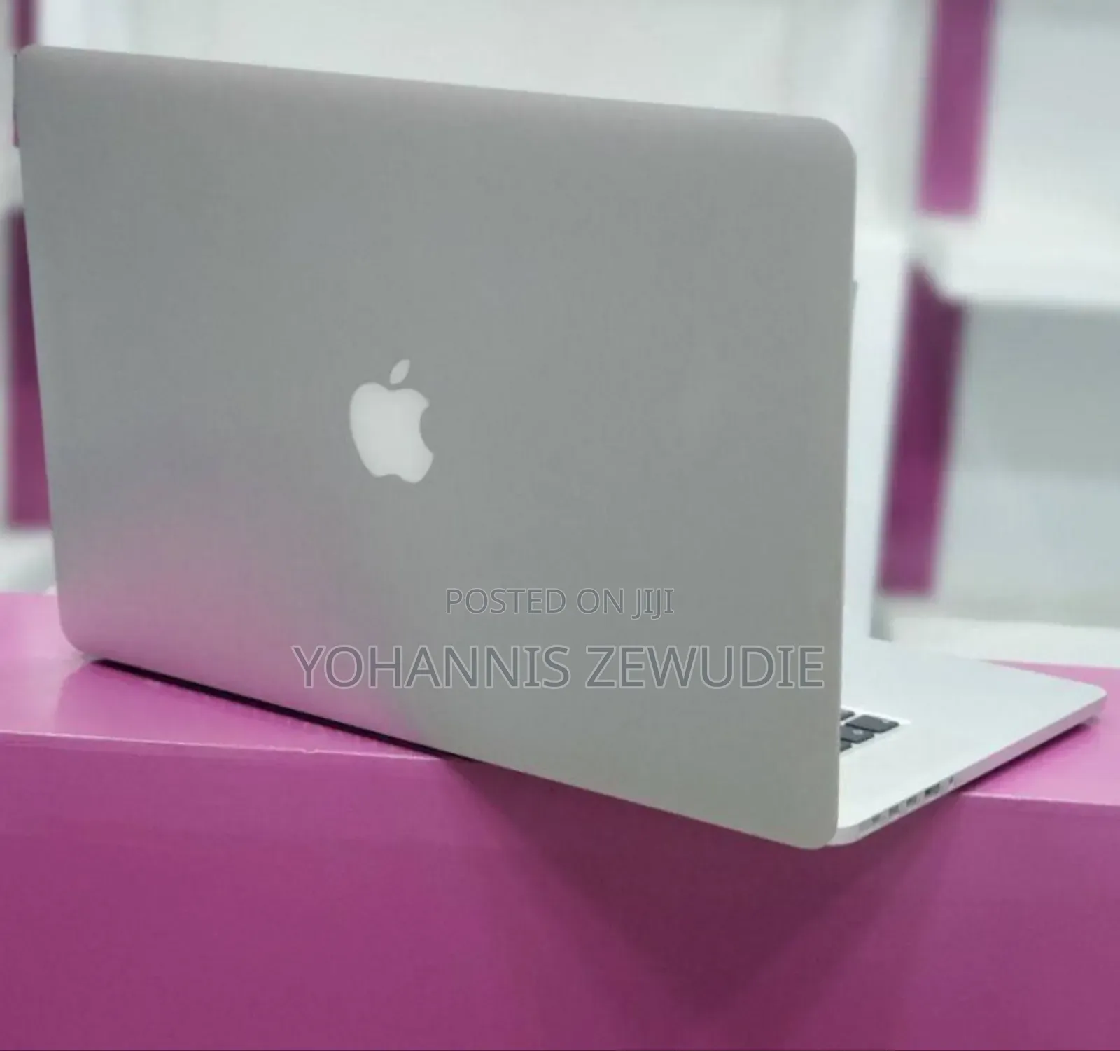 New Laptop Apple MacBook Pro 2017 16GB Intel Core I5 SSD 256GB