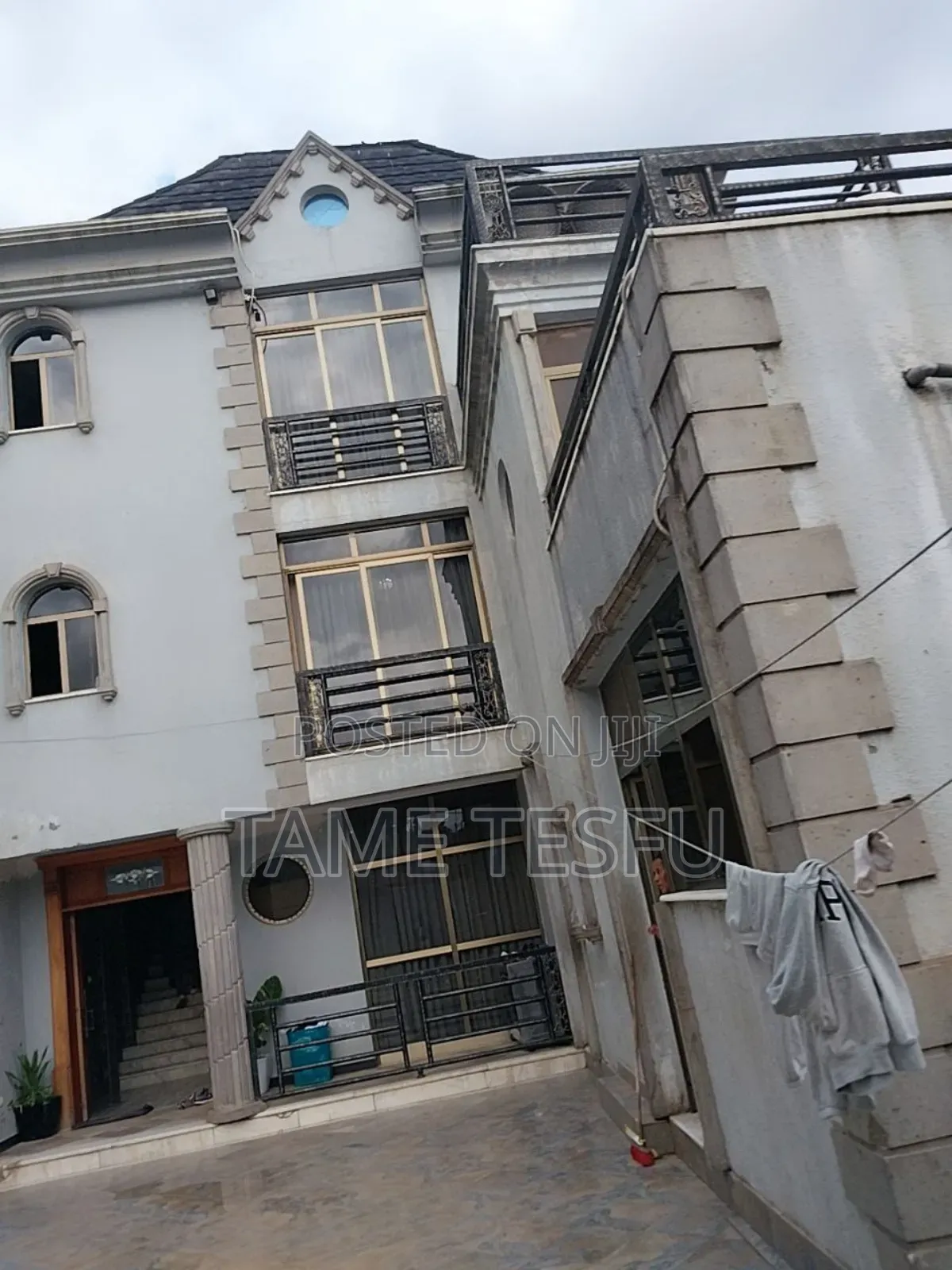 Furnished 6bdrm House in Kara, Yeka for sale
