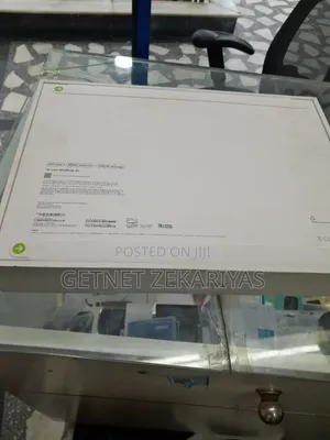 New Laptop Apple MacBook Air 16GB AMD A4 SSD 256GB