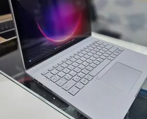 New Laptop Microsoft Surface Book 3 16GB Intel Core I7 SSD 256GB