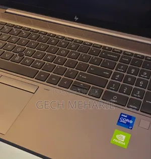 New Laptop HP ZBook Firefly G8 16GB Intel Core I7 SSD 1T