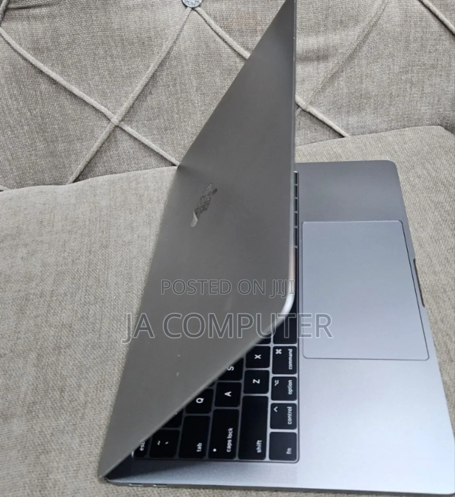 New Laptop Apple MacBook Pro 2017 16GB Apple M1 SSD 256GB
