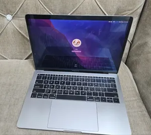 New Laptop Apple MacBook Pro 2017 16GB Intel Core I5 SSD 256GB