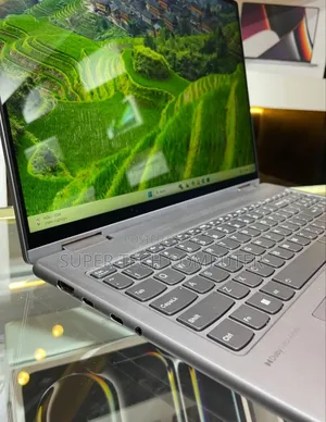 New Laptop Lenovo Yoga 910 8GB AMD Ryzen 5 SSD 512GB