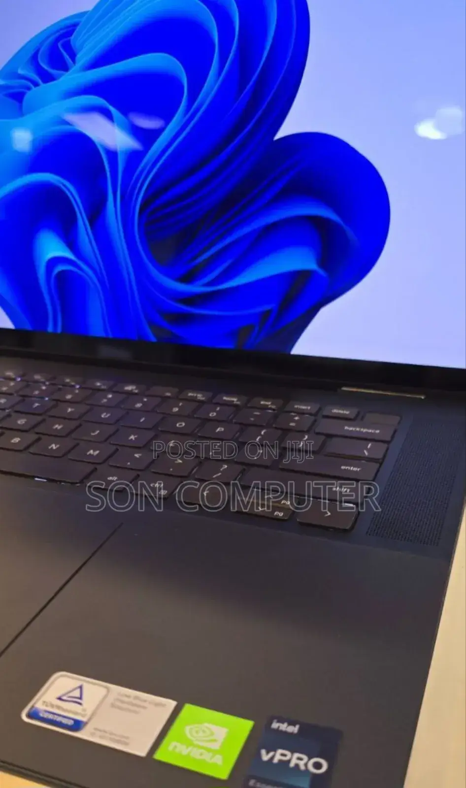 New Laptop Dell Inspiron 15 16GB Intel Core I7 SSD 1T