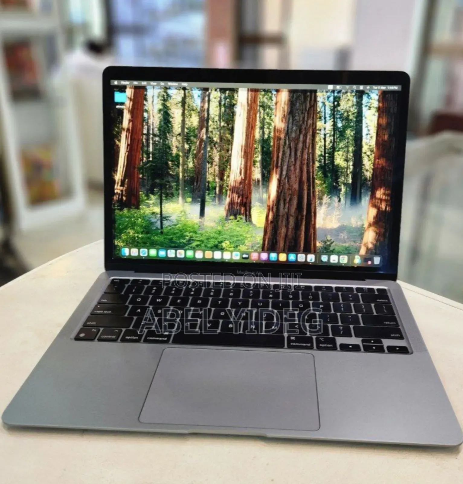 New Laptop Apple MacBook Air 2020 M1 16GB SSD 256GB