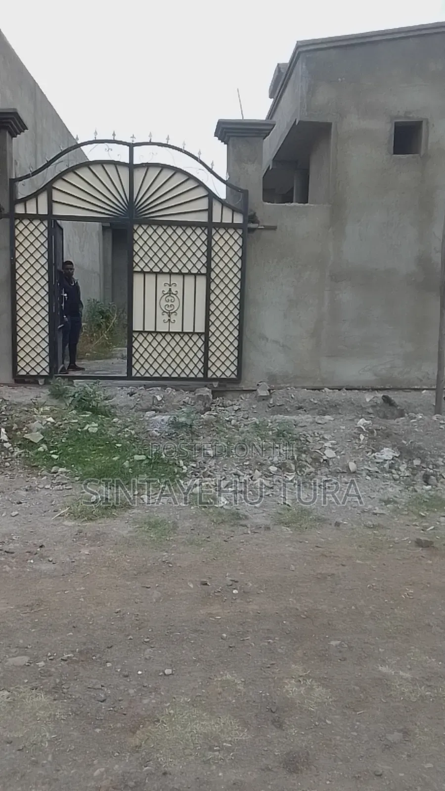 7bdrm House in Oromia-Finfinne for sale