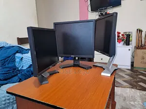 LCD Monitor for Sale.Quantity 6