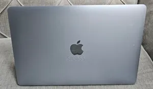 New Laptop Apple MacBook Pro 2017 16GB Intel Core i5 SSD 256GB