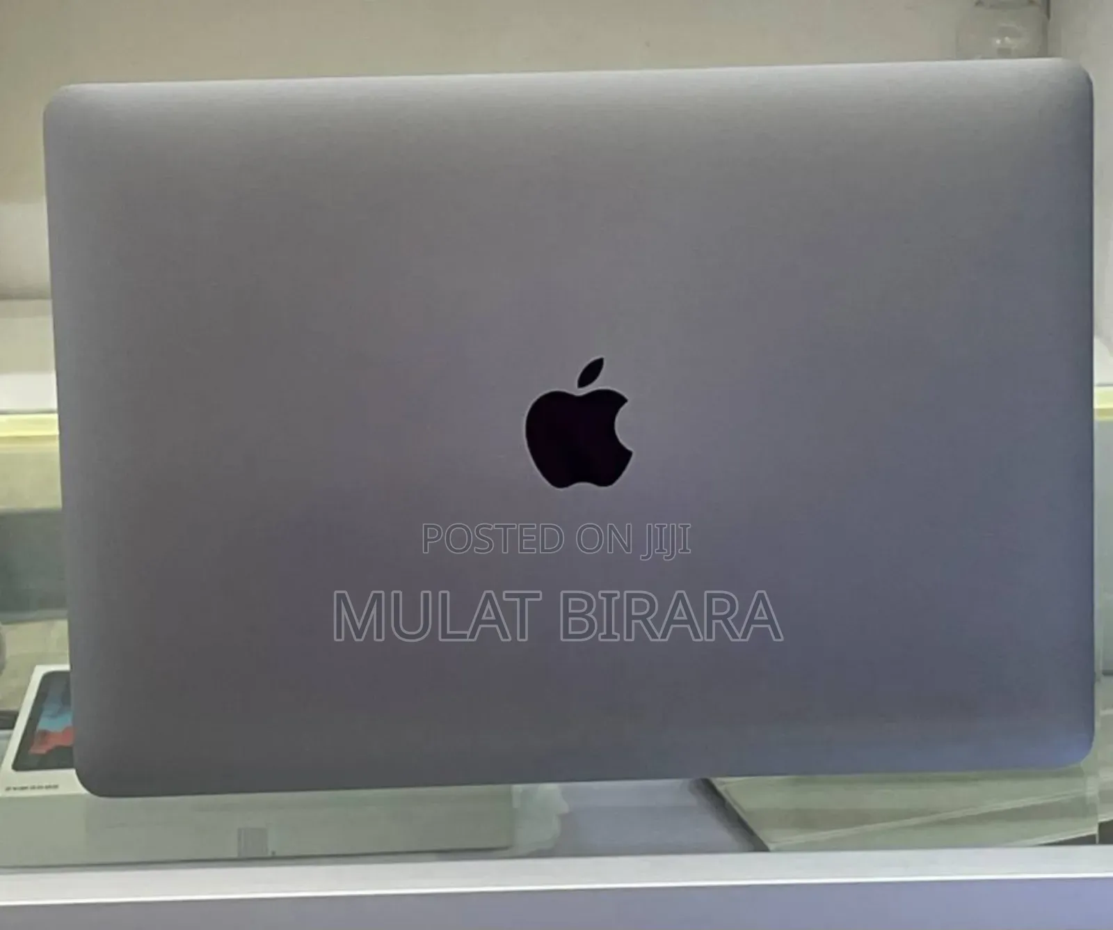 New Laptop Apple MacBook Pro 2017 8GB Intel Core I5 SSD 512GB