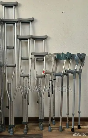 Underarm Crutches -Adult(Pr)፪æenable Quick Adjustment Kranch