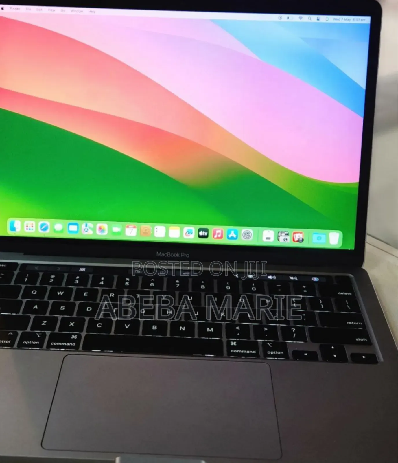 New Laptop Apple MacBook Pro 2020 M1 16GB Apple M1 Pro SSD 1T