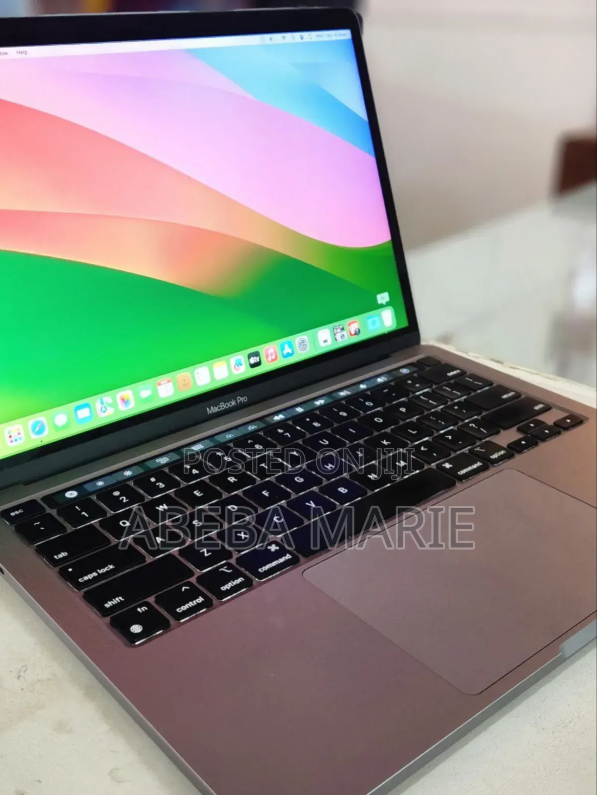New Laptop Apple MacBook Pro 2020 M1 16GB Apple M1 Pro SSD 1T