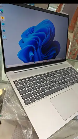 New Laptop HP Pavilion 15 16GB Intel Core I5 SSD 1T