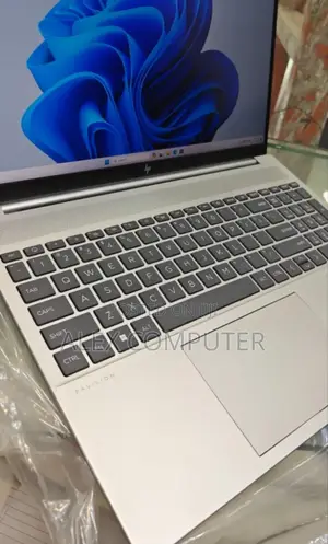 New Laptop HP Pavilion 15 16GB Intel Core I5 SSD 1T
