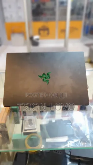 New Laptop Razer Blade 16GB AMD Ryzen 9 SSD 1T