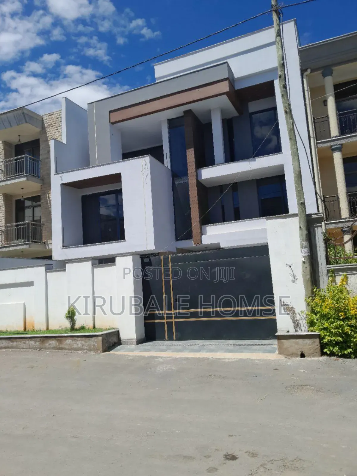 7bdrm Villa in Bole for sale