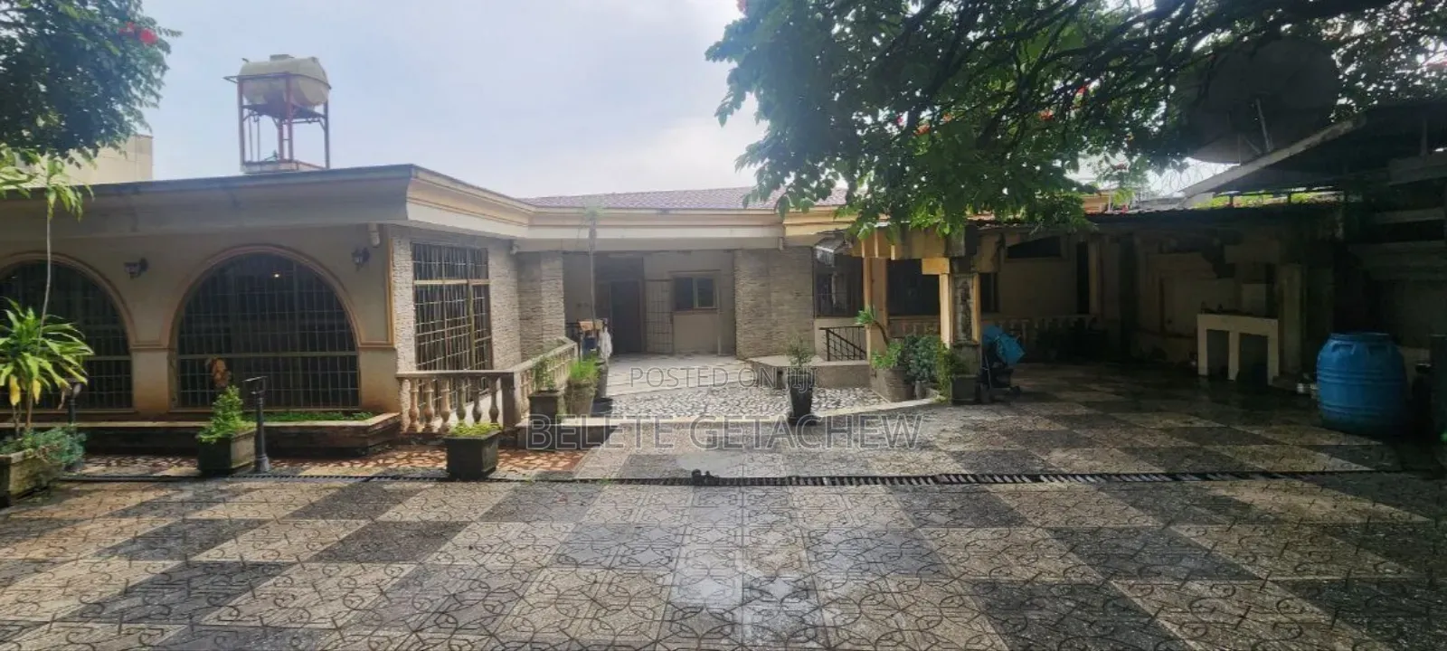 6bdrm Villa in Bisrate Gebreal,, Nifas Silk-Lafto for sale