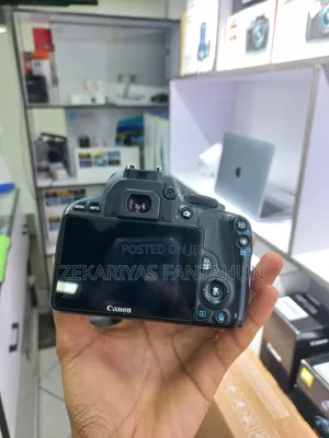 Canon 100d Camera