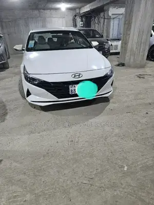Hyundai Elantra 2021 White