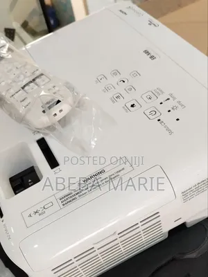 Brand New Epson Projector
With Manual Cd and Cartoon