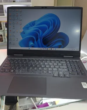 New Laptop Lenovo LOQ 15IRH8 16GB AMD Ryzen 7 SSD 512GB