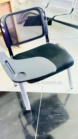 Classroom Chair With Arm
