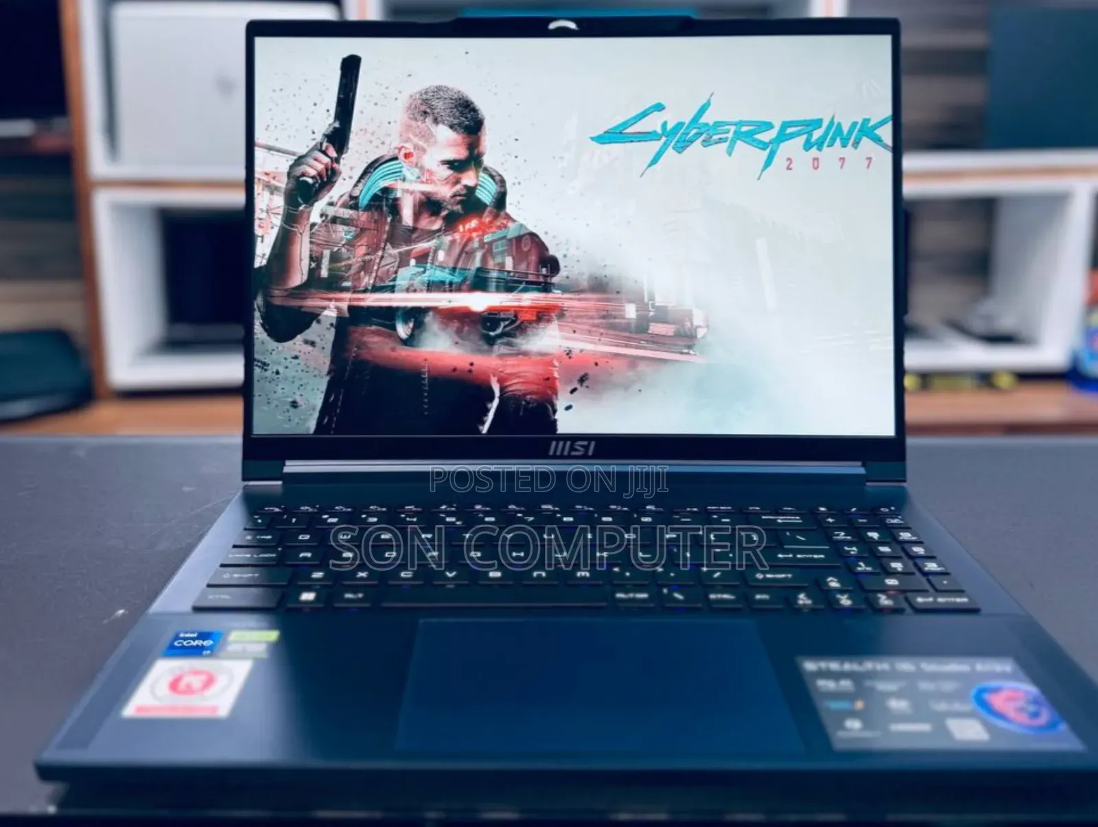 New Laptop MSI Stealth 16 AI Studio 32GB Intel Core I7 SSD 1T