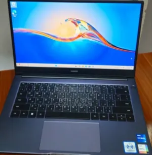 New Laptop Huawei Matebook D 15 8GB Intel Core I5 SSD 512GB