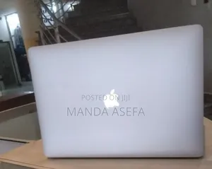 New Laptop Apple MacBook Pro 2017 16GB Intel Core I7 SSD 512GB