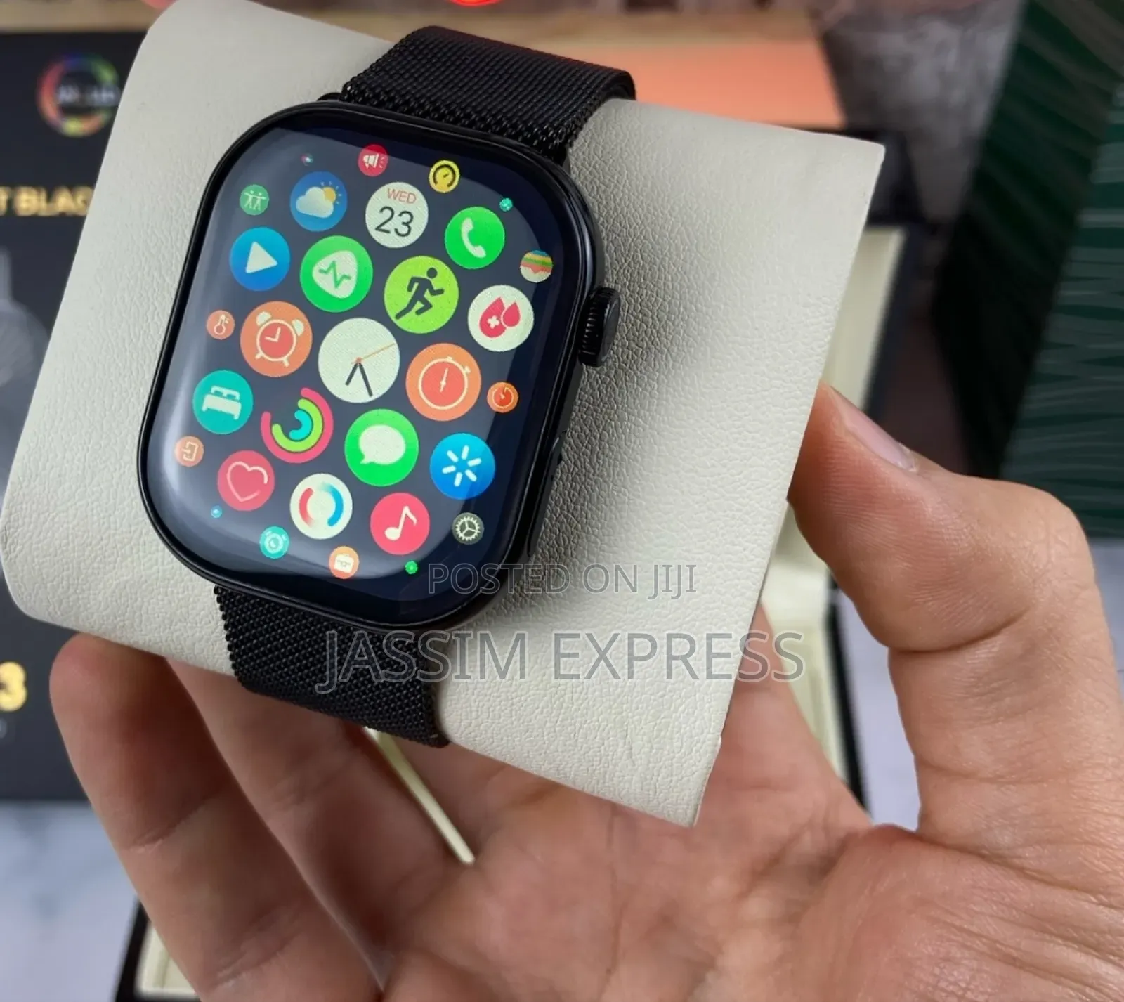 Original ጀርመን ብራንድ Smart Watch (With 3 Straps)