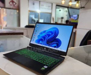 New Laptop HP Pavilion Power 15 24GB Intel Core I5 SSD 512GB