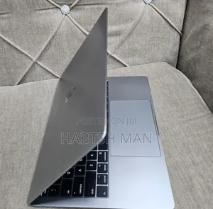 New Laptop Apple MacBook Pro 2017 16GB Intel Core I5 SSD 256GB
