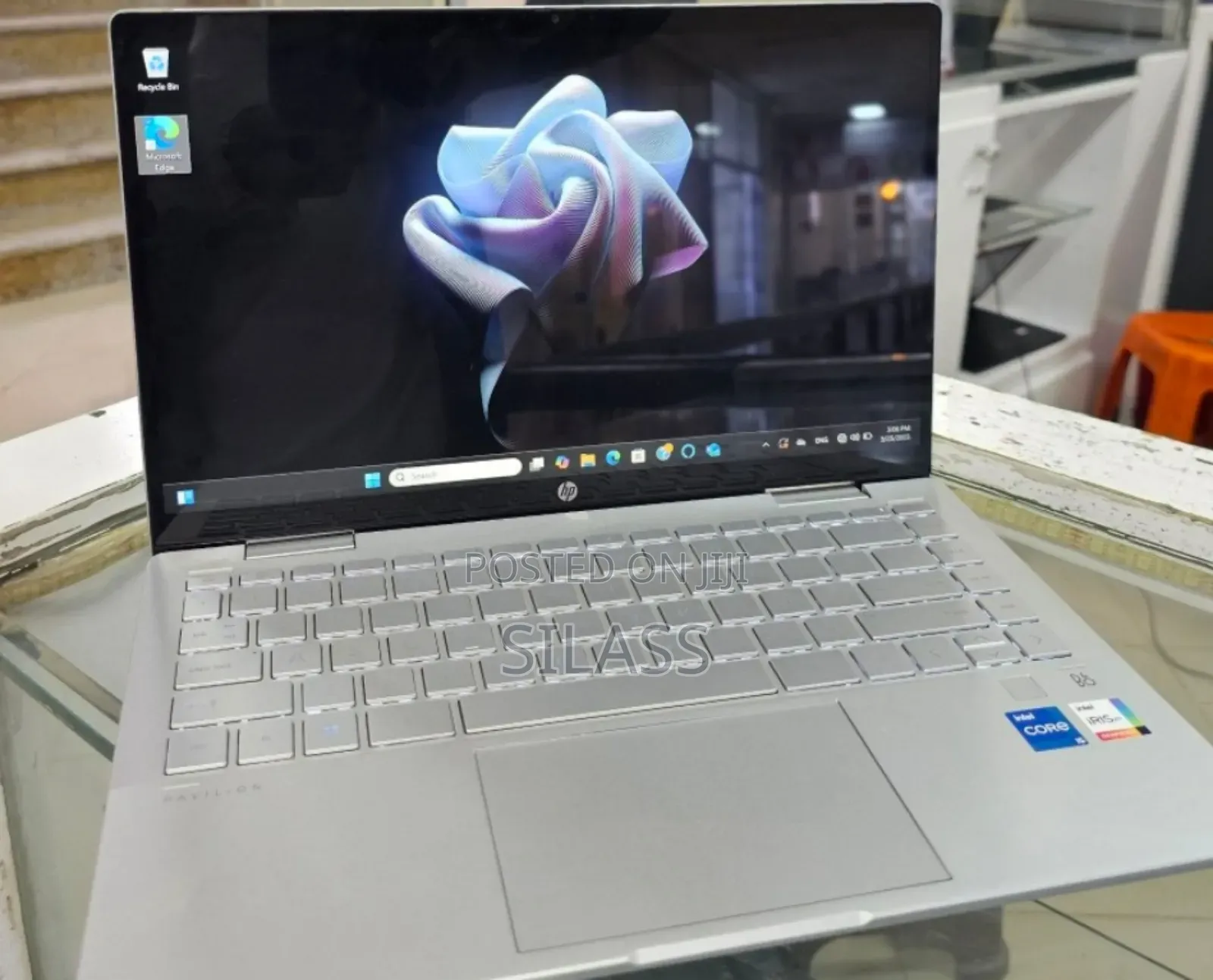 New Laptop HP Pavilion 15 8GB Intel Core i5 SSD 512GB