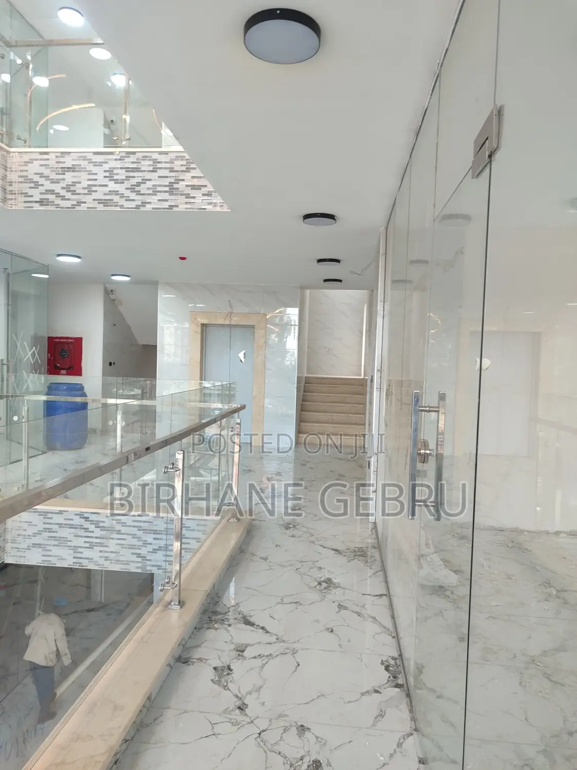Luxury Apartiment Rent for Show Room