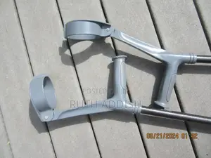 Crutches6ξcrutches0ψelbow_crutches3ρelbow_crutchesθ7crutches