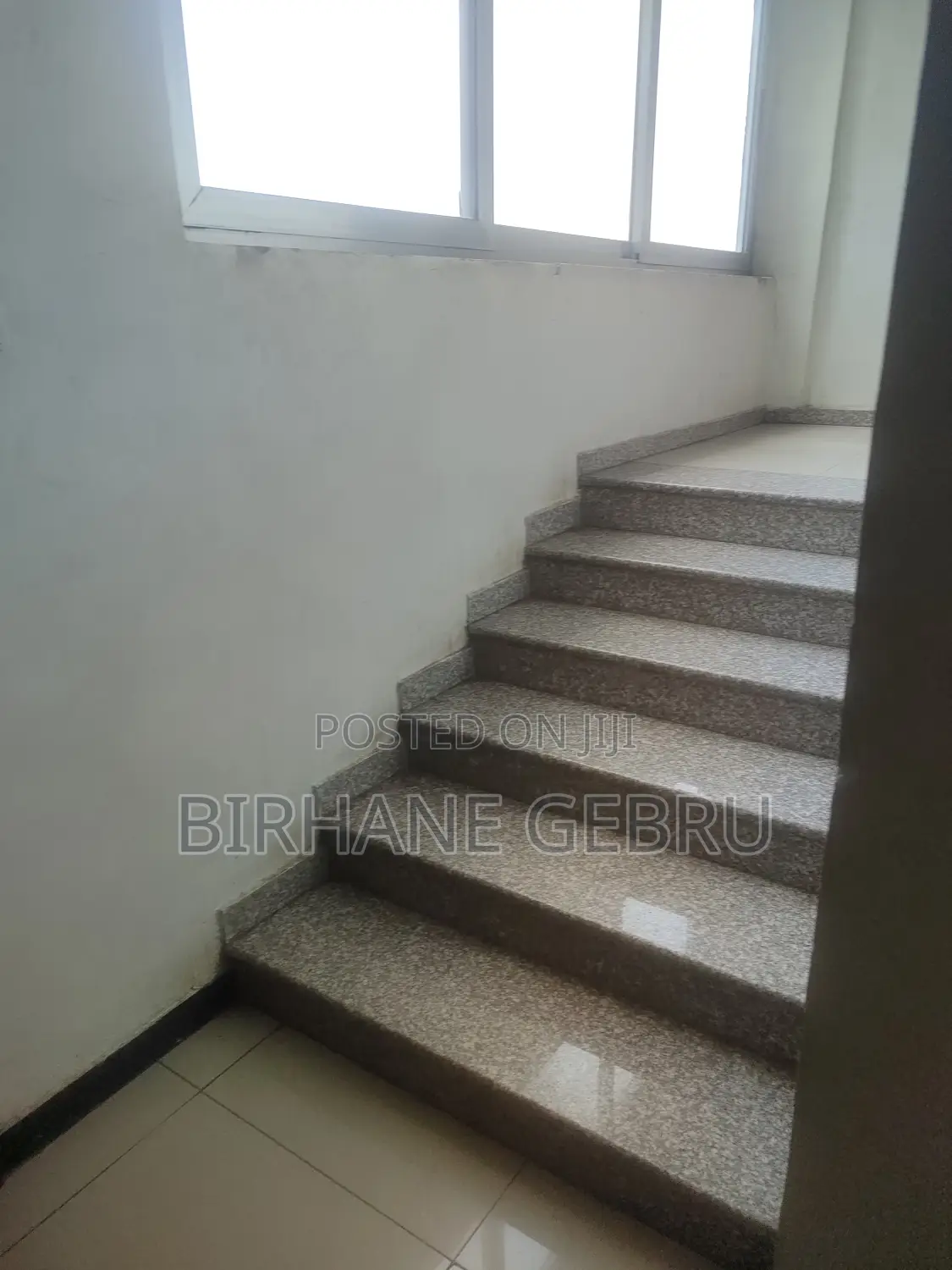 Luxury Apartiment Rent for Office