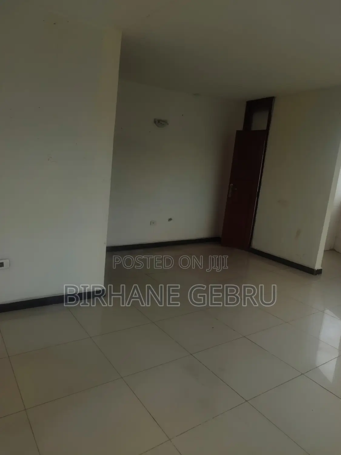 Luxury Apartiment Rent for Office