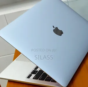 New Laptop Apple MacBook Pro 2021 M1 8GB Apple M1 Pro SSD 512GB