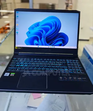 New Laptop Acer Predator Helios 300 16GB Intel Core I9 SSD 1T