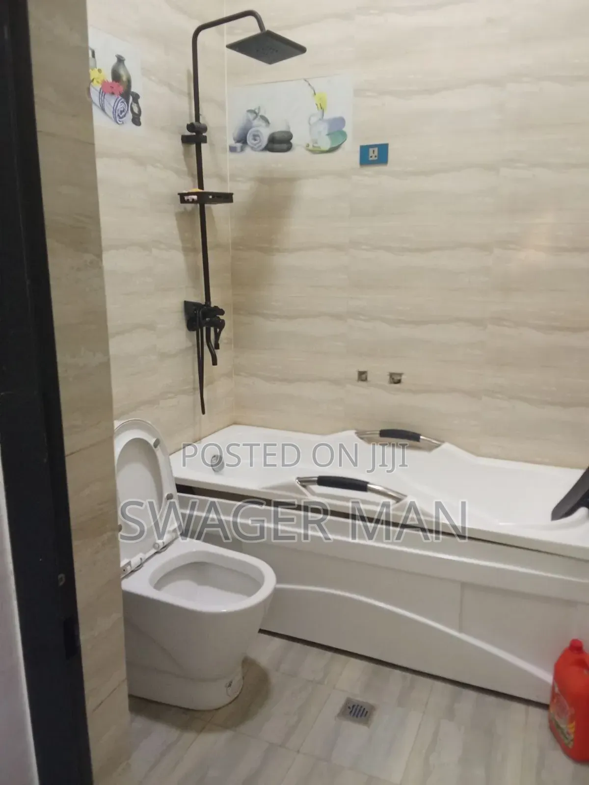 4bdrm Villa in Tafo, Yeka for sale