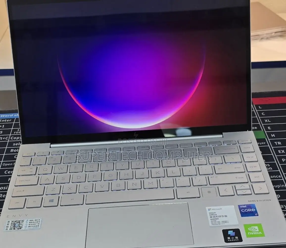 New Laptop HP Envy 13 16GB Intel Core I7 SSD 1T